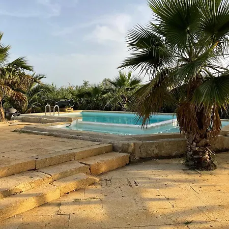 Mazet Du Pecheur Holiday home Saint-Laurent-d'Aigouze